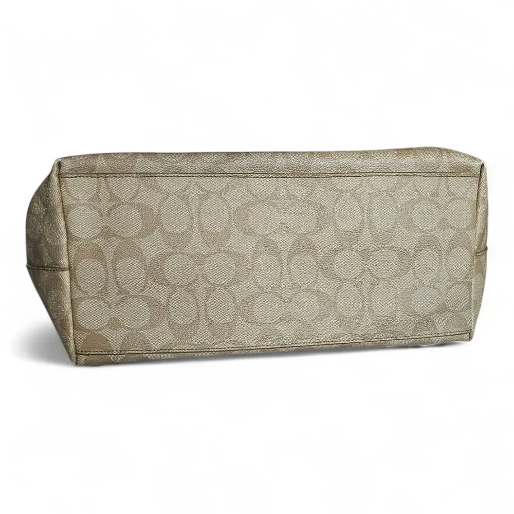 Coach C Pattern City Tote - Picture 5 of 16